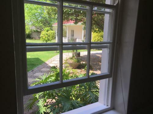 Hostal No.10 Caledon Street Guest House