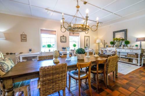 Hostal No.10 Caledon Street Guest House