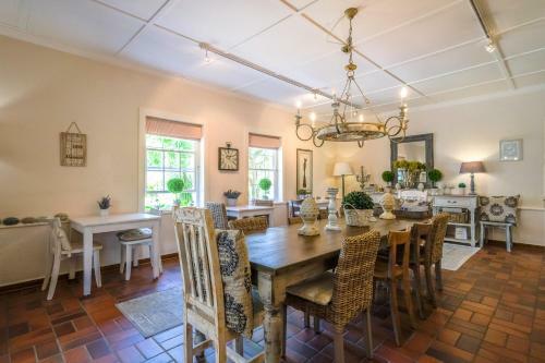 Hostal No.10 Caledon Street Guest House