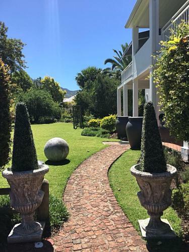 Hostal No.10 Caledon Street Guest House