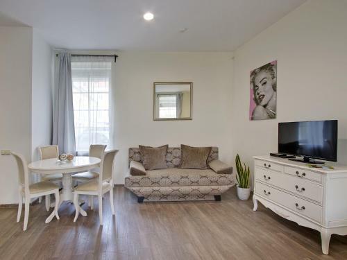 Center City Apartments - Heart Old Town