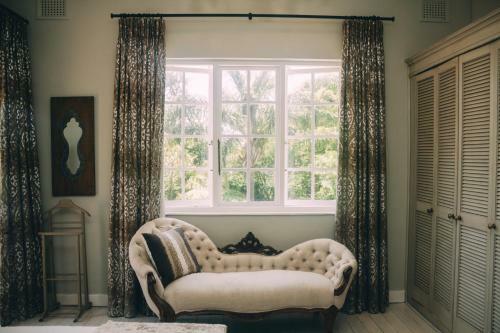 Hostal Cornerway Guest House