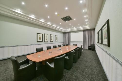 Birchwood Hotel & Or Tambo Conference Centre