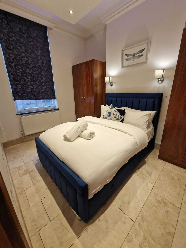 Griffin House Hotel