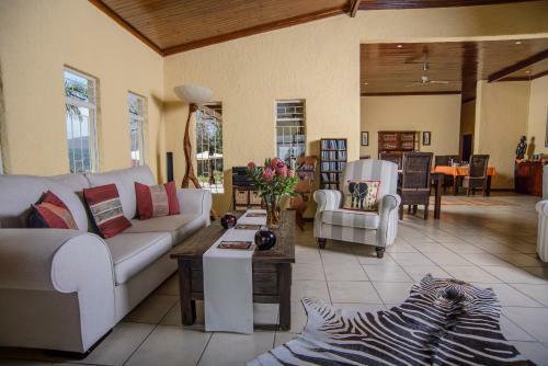 Hostal Abangane Guest Lodge