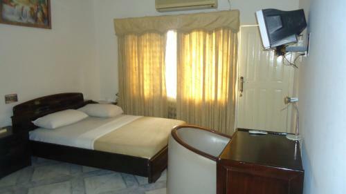 Wadoma Royale Hotel