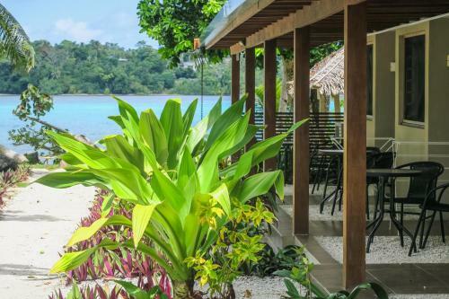 Hotel Erakor Island Resort & Spa