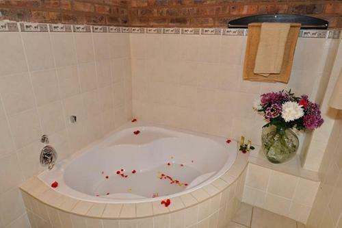 Hostal Tranquillity Day Spa & Lodge