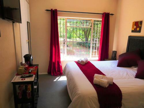 Meerkatplaats Guesthouse And B&B
