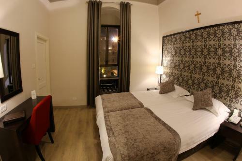 Hotel Notre Dame Center