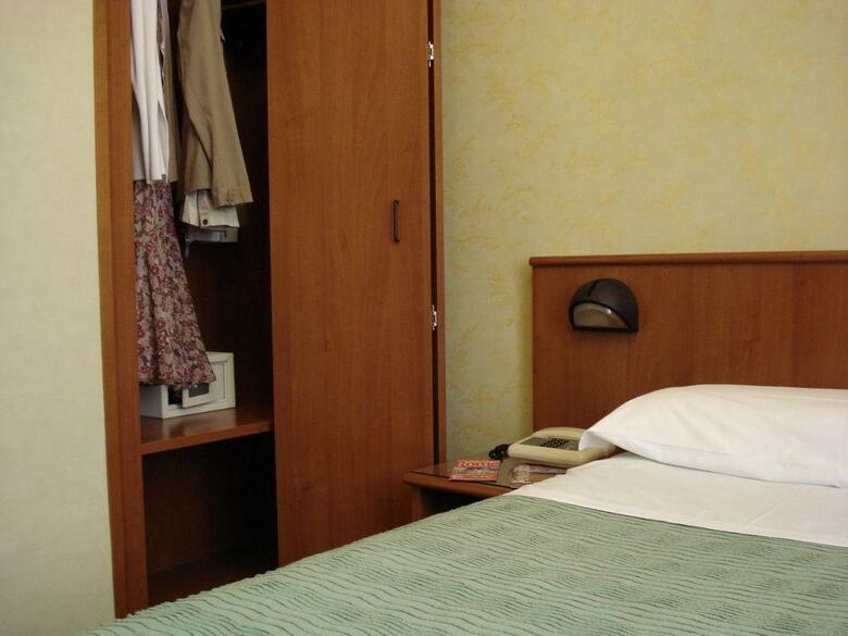 Hotel Corona