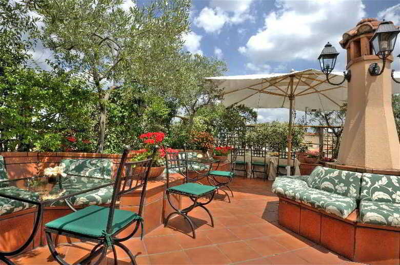 Hotel Diana Roof Garden