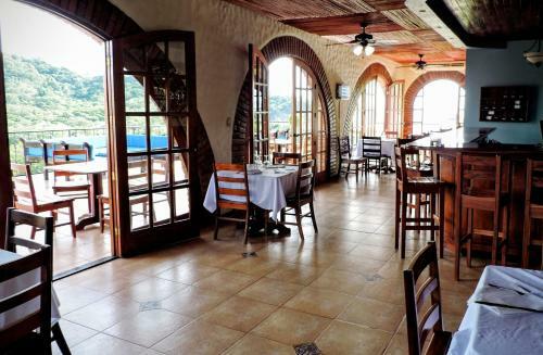 Casa Bahia Hotel