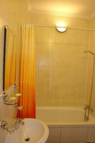 Hotel Kamelot
