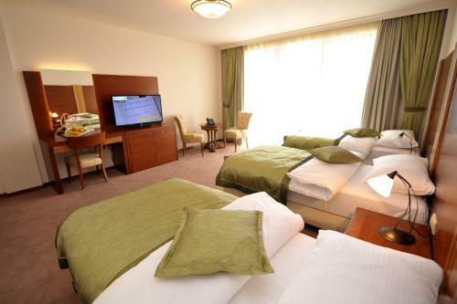 Ethno Village Stanisici & Hotel Pirg