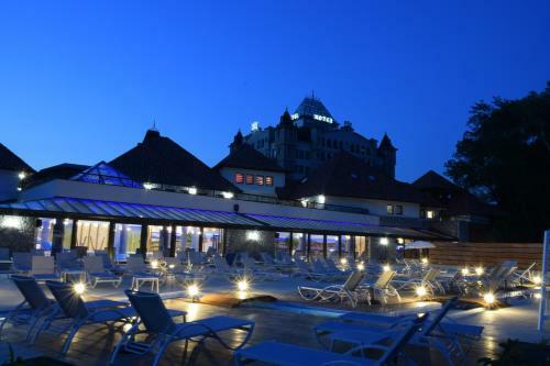 Ethno Village Stanisici & Hotel Pirg