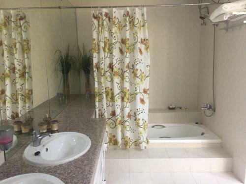 Hostal Oriental Nights Rest House