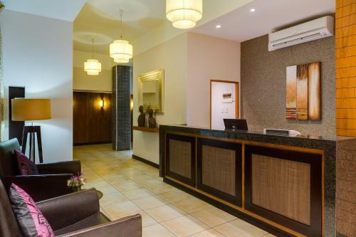 Hotel River City Inn