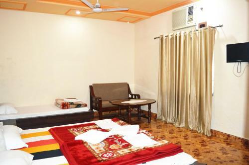 Hotel Goverdhan Tourist Complex