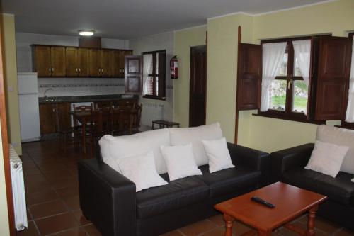 Agroturismo Casa De Aldea Balc�n De Los Picos