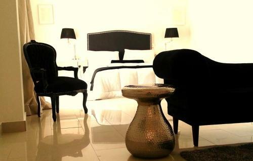 The Aknac Hotel