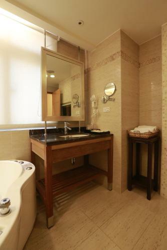 Hotel Jingan Classic Inn
