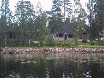 Hotel Lomakeskus Revontuli