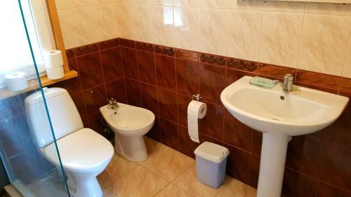 Hostal Elnio Ragas