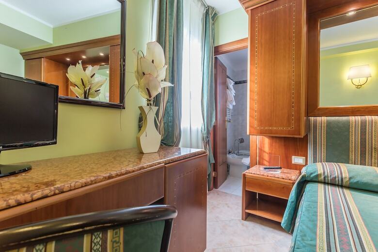 Hotel Lux