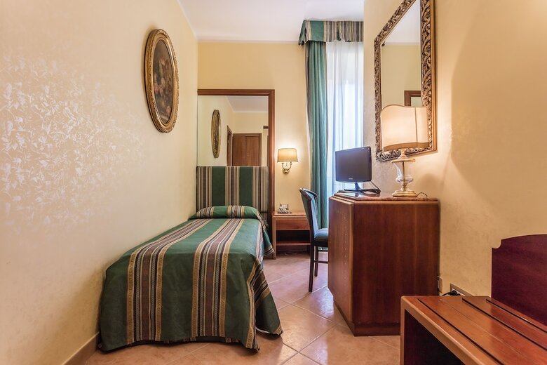 Hotel Lux