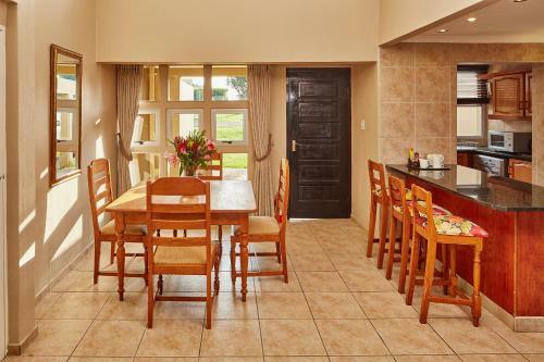 Hotel Midlands Saddle And Trout