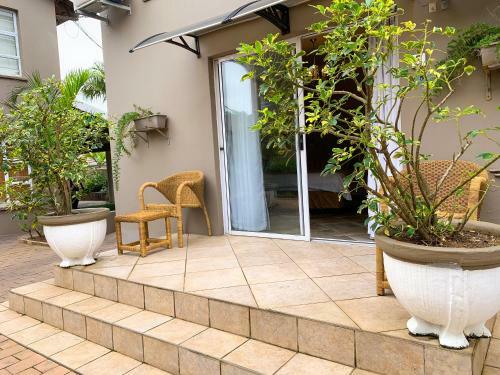 Bed & Breakfast 305 Guest House