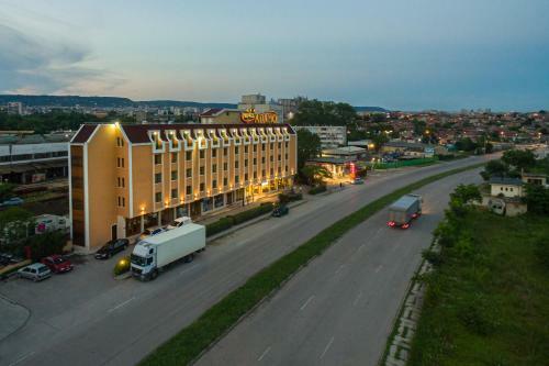 Adamo Hotel