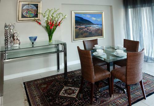 Seaview Manor Exquisite Bed & Breakfast