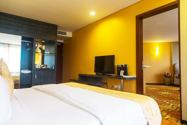 Best Western Premier Accra Airport Hotel