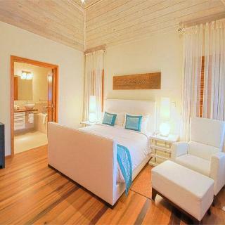 Hotel Nonsuch Bay Resort