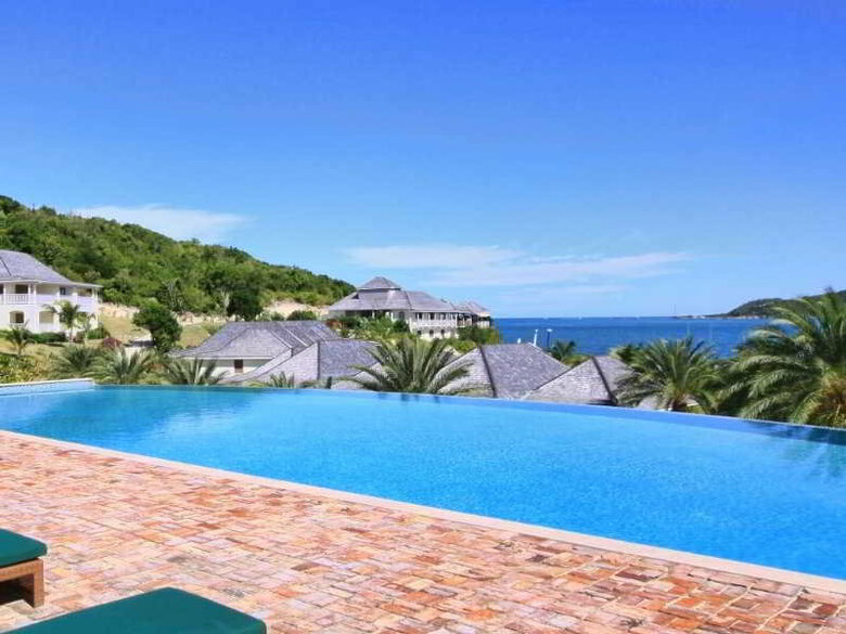 Hotel Nonsuch Bay Resort