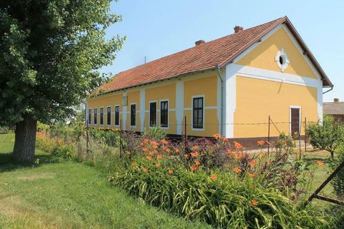 Hostal Peregi Vend�gh�z