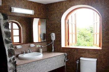 Bed & Breakfast La Fortaleza De Haro