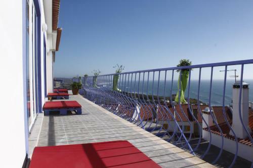 Albergue Chill In Ericeira Surf House