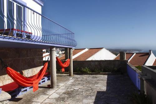 Albergue Chill In Ericeira Surf House