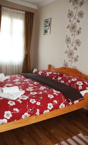 Hostal Rooms ?u ?u