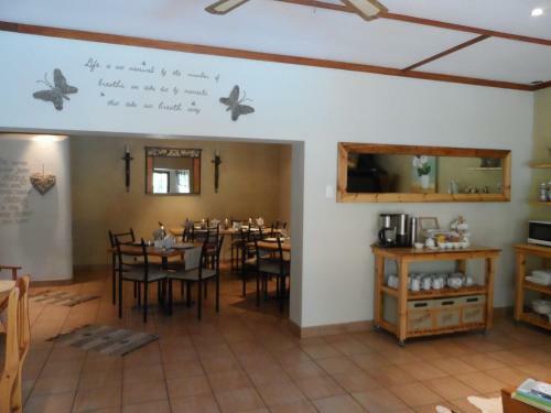 Hostal A Cherry Lane Self Catering And B&B