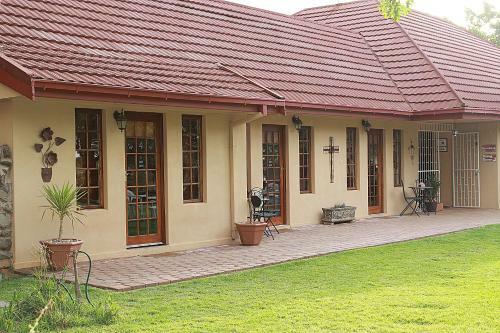 Hostal A Cherry Lane Self Catering And B&B