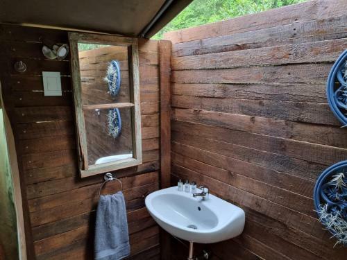 Hostal Rocky Drift Private Nature Reserve