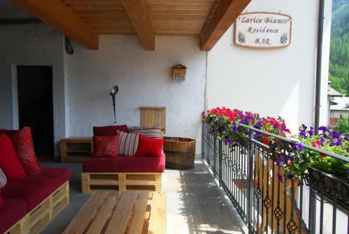 Hostal Residence Larice Bianco