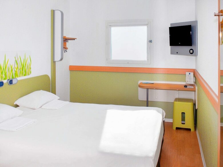 Hotel Ibis Budget Flers Grands Champs