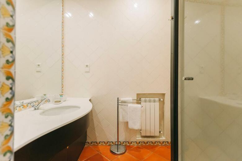 Hostal Casa Das Pipas / Quinta Do Portal
