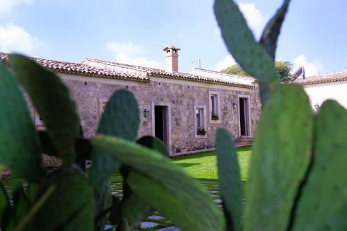 Hostal Castello Camemi