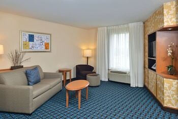 Hotel Fairfield Inn And Suites By Marriott Birmingham / Bessemer
